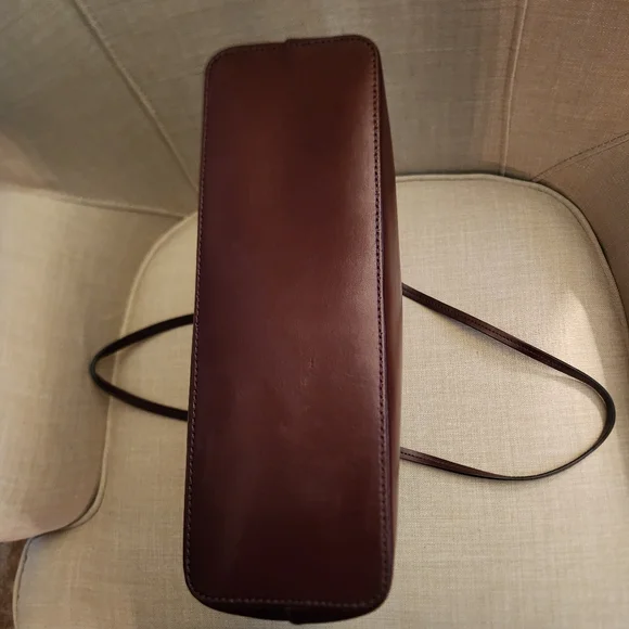 Kate Spade New York Sawyer Street Mulled Smooth Wine Large Tote - Picture 7 of 15